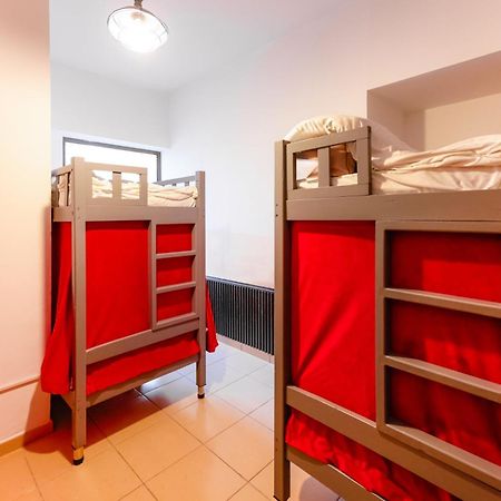 Lunar Hostel - Jbr Dubai Buitenkant foto