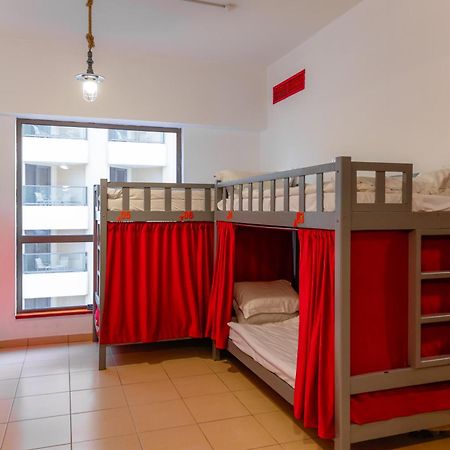 Lunar Hostel - Jbr Dubai Buitenkant foto