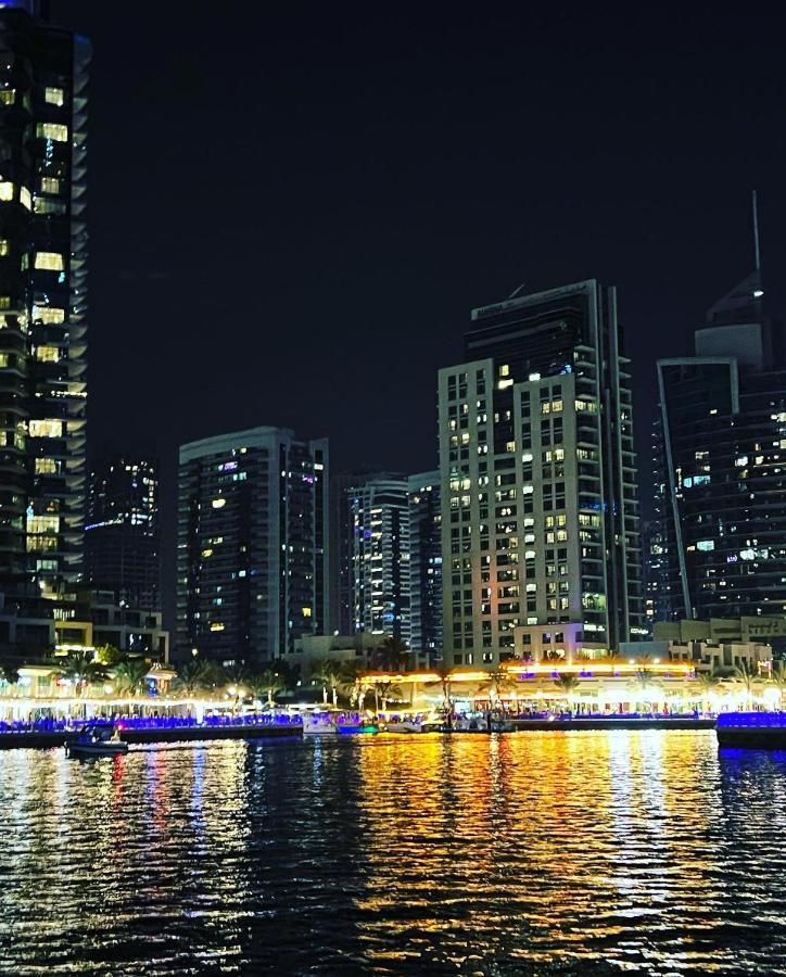 Lunar Hostel - Jbr Dubai Buitenkant foto
