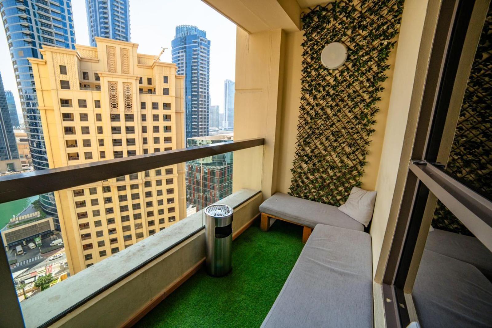 Lunar Hostel - Jbr Dubai Buitenkant foto