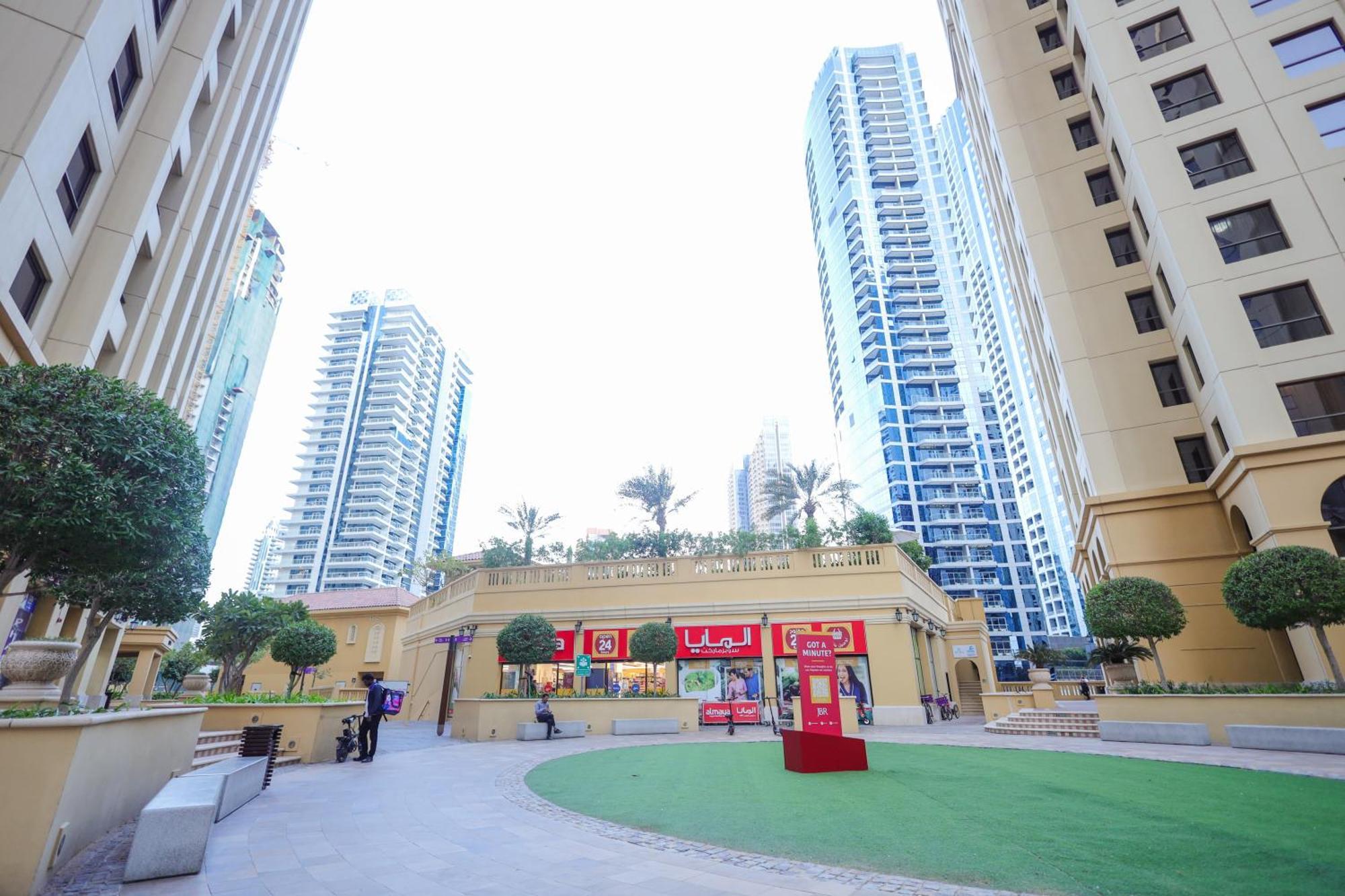 Lunar Hostel - Jbr Dubai Buitenkant foto
